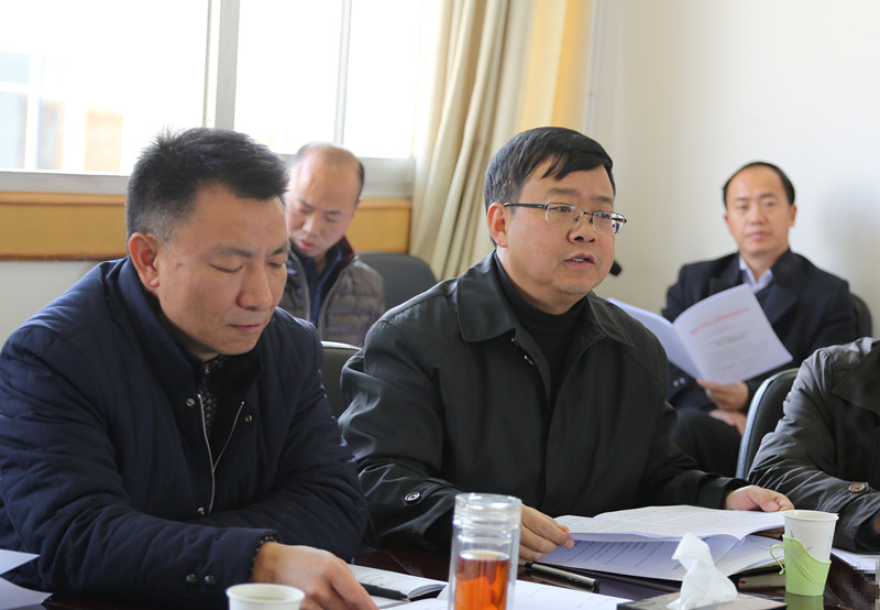 讲话1_副本.jpg 讲话1_副本.jpg