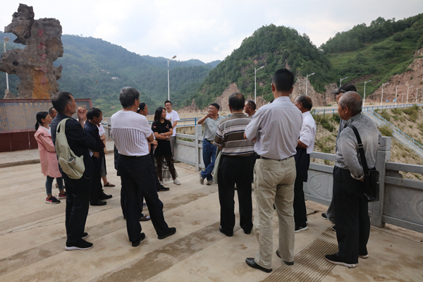 C:\Users\Lenovo\Desktop\IMG_4627_副本.jpg C:\Users\Lenovo\Desktop\IMG_4627_副本.jpg