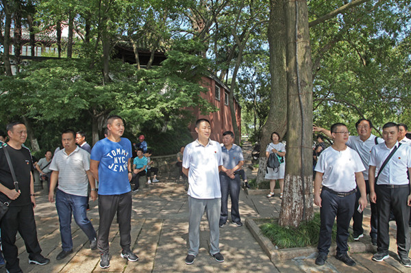 3_副本1.jpg 3_副本1.jpg