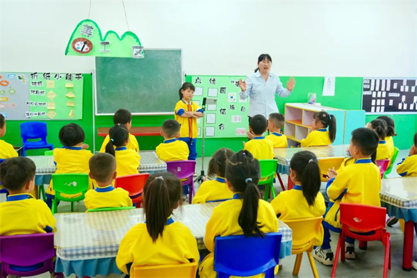 613人大助力2.jpg 613人大助力2.jpg