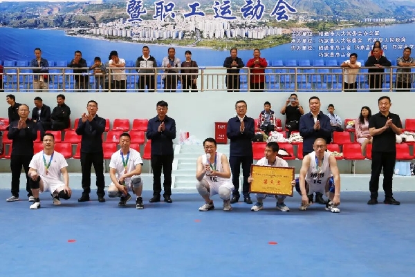 429闭幕12.jpg 429闭幕12.jpg