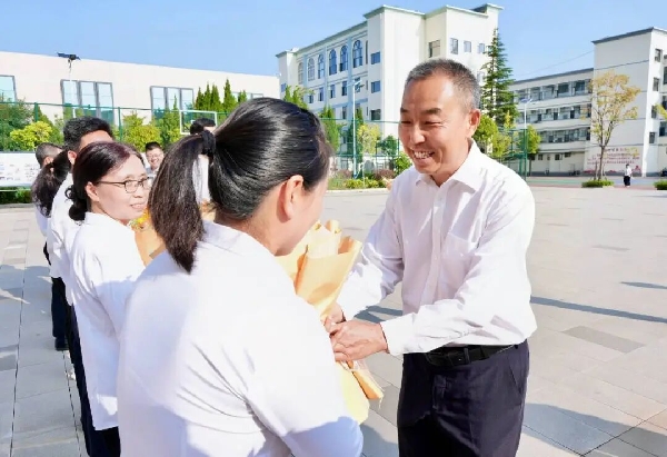 20260909教师节01.jpg 20260909教师节01.jpg